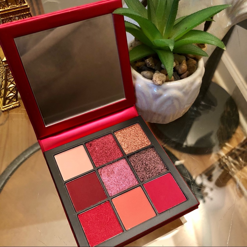HUDA BEAUTY  Ruby Obsessions Eyeshadow Pal…